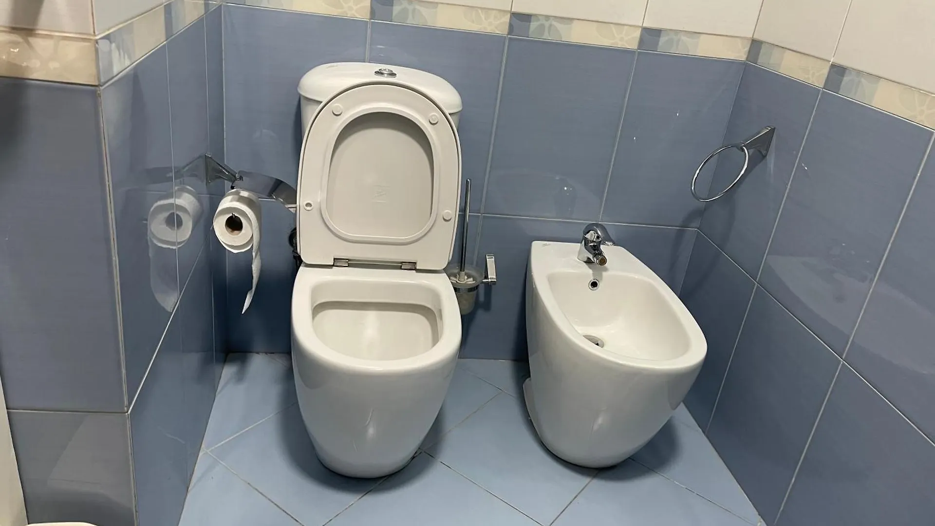 City Center Apartment Galeria Tirana 0*,